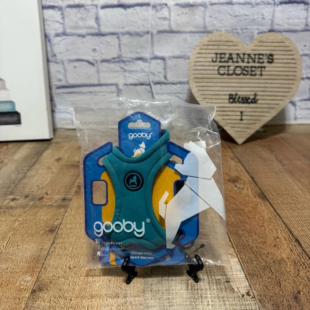 Gooby Escape Free sport Easy Fit Dog Harness, Turquoise NWT S